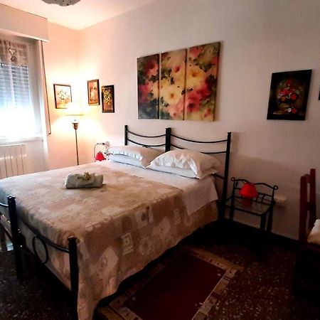 B&B Rosa Samarate ภายนอก รูปภาพ