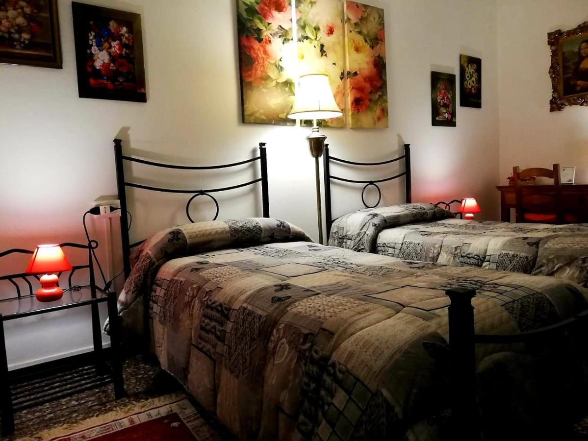 B&B Rosa Samarate ภายนอก รูปภาพ