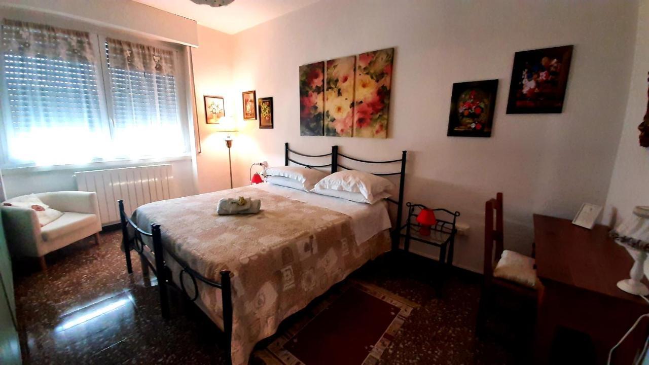 B&B Rosa Samarate ภายนอก รูปภาพ